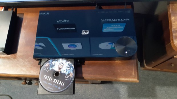 Hibátlan Samsung BD-F5500 3D Blu-Ray dvd lejátszó +táv