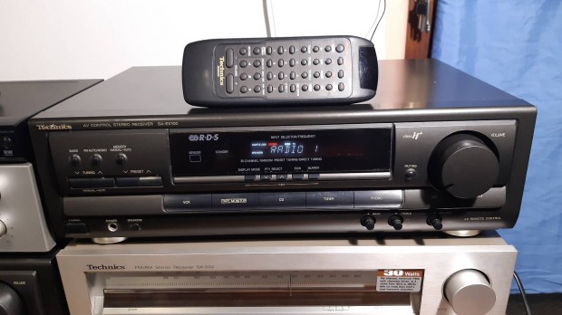 Hibátlan Technics SA-EX100 rádió erősítő 2×100W+táv