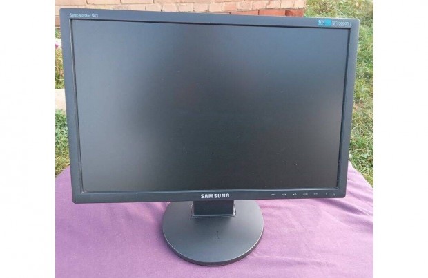 Hibtlan! Samsung 19" LCD monitor elad!