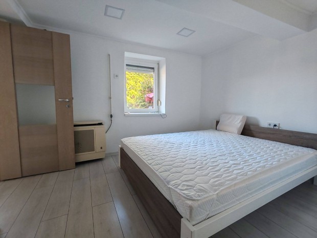 Hidason kis h�z bels� fel�j�t�s ut�n elad�!