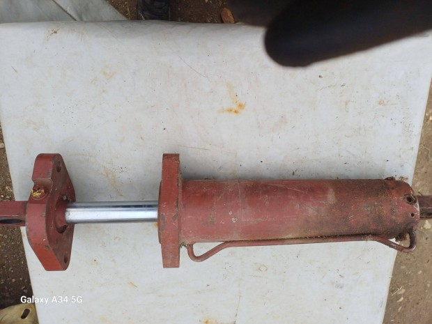 Hidraulika munkahenger (tal�n ek�hez)