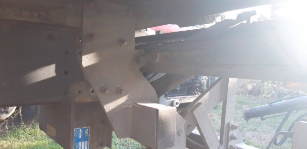 Hidraulikus h�tfal