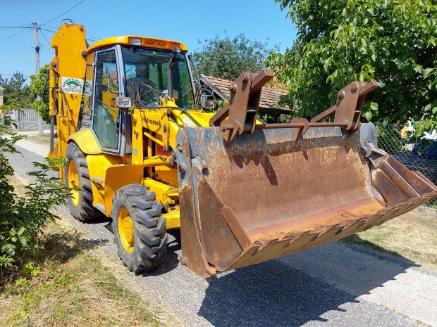 Hidromek 3CX kombirakod