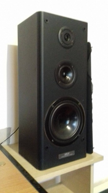 Hifi Akai Hangfal Pr 2x120w 8 ohm Bass Reflex Elad