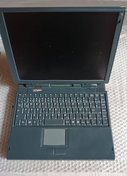 Highscreen Lebook Advance Pentium MMX retro laptop
