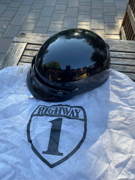 Highway 1 motoros sisak, braincap