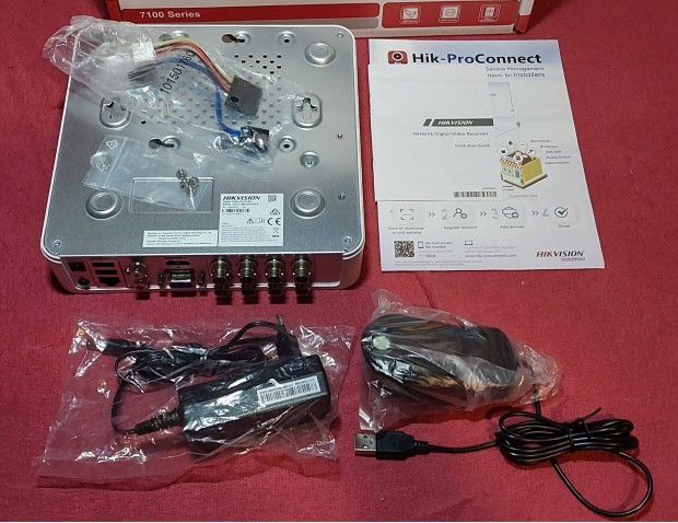 Hikvision DRV IDS 7108Huhi M1(C) Acusense / Nvr