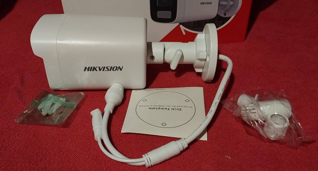 Hikvision DS-2CD1T83G2-Liuf-4mm 8MP, 4mm , +Mikrofon, WDR