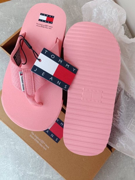 Hilfiger papucs