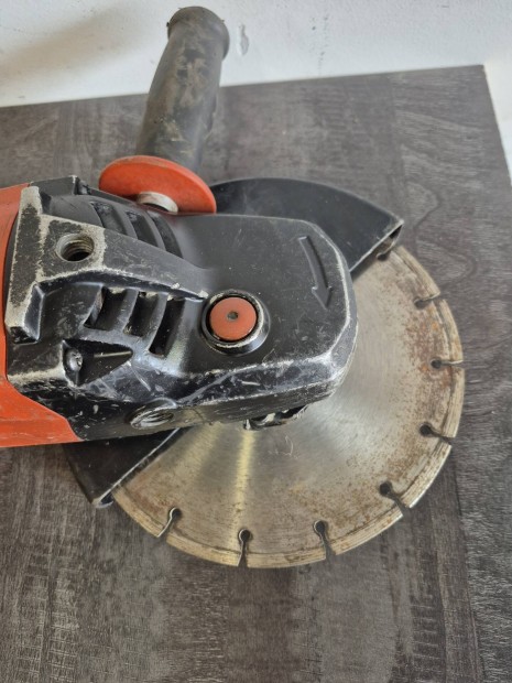 Hilti AG 230-24D sarok csiszoló