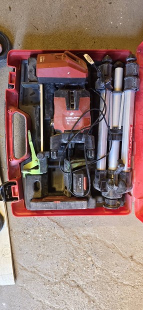 Hilti PM 40 keresztlzer