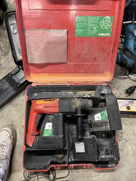 Hilti akkus fúró ütvefúró véső sds plusz