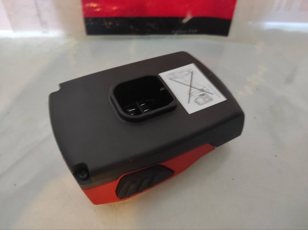 Hilti körmös kulcs és töltő átalakitó