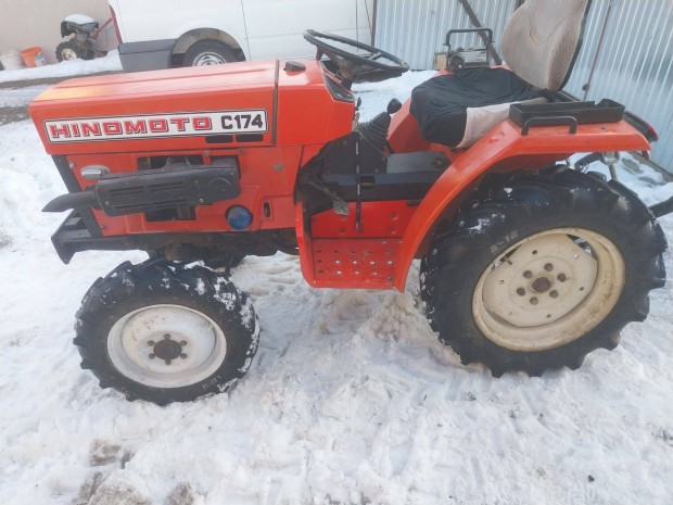 Hinomoto 17LE jap�n kistraktor,4 ker�k hajt�ssal elado