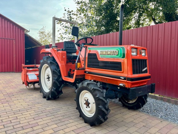 Hinomoto N239 japn kistraktor traktor (Kubota Yanmar Mitsubishi MTZ)