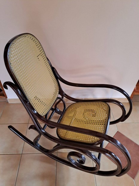 Hintaszk (Thonet, rattan)