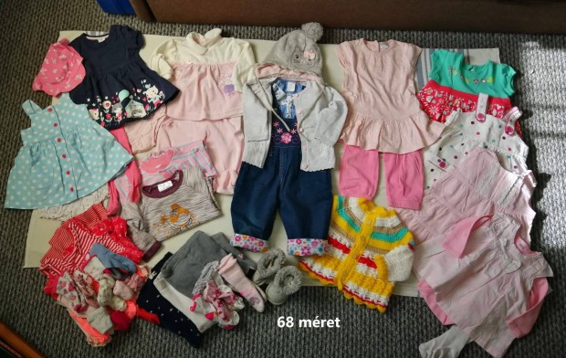 Hirdetésben szereplő babaruhák egyben, lányka ruhacsomag több méret