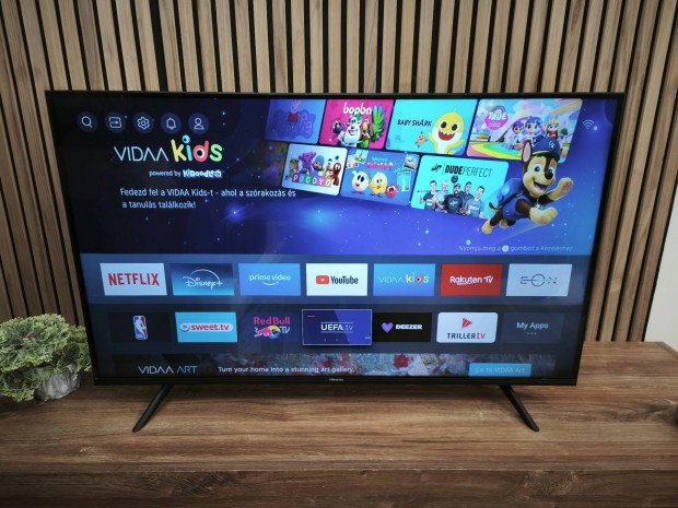 Hisens 110CM 4K SMART WIFI LED TV