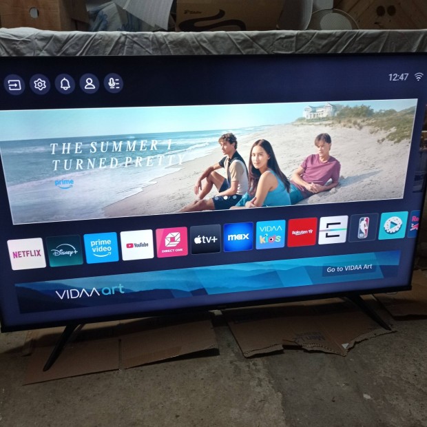 Hisense UHD Smart LED tv 150cm