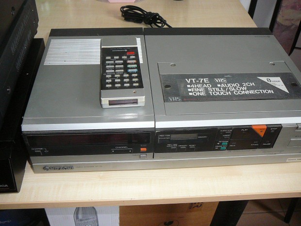 Hitachi VT-7 Retró video magnó