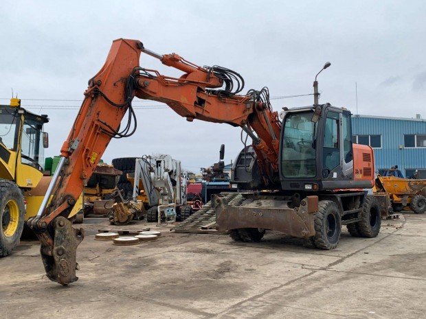 Hitachi Zx140W-3 gumikerekes kotr