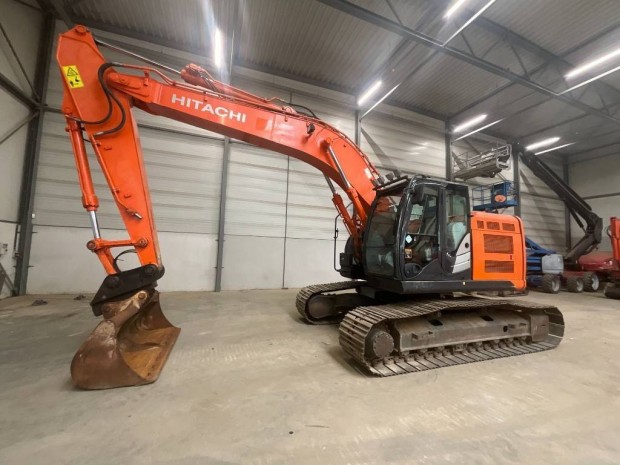 Hitachi Zx 225 US R LC-5 / 10.563 h üzemóra / Lízing 20%-tól