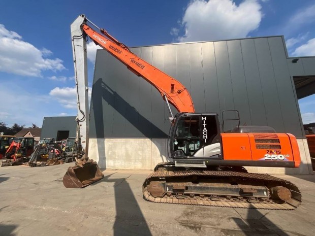 Hitachi Zx 250 LC-6 / 11.309 h üzemóra / Lízing 20%-tól