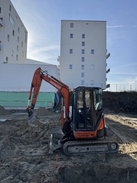 Hitachi zx 30 u 2