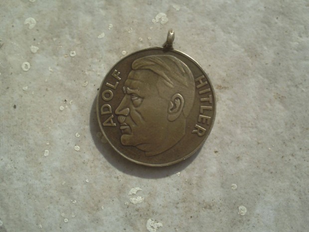 Hitler /medallion/ medl