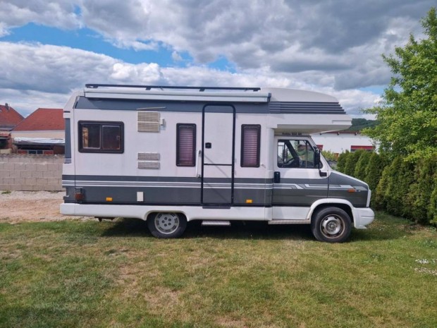 Hobbi 550 lakaut