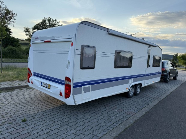 Hobby 650,külön nagy fürdő,komplett sátorral