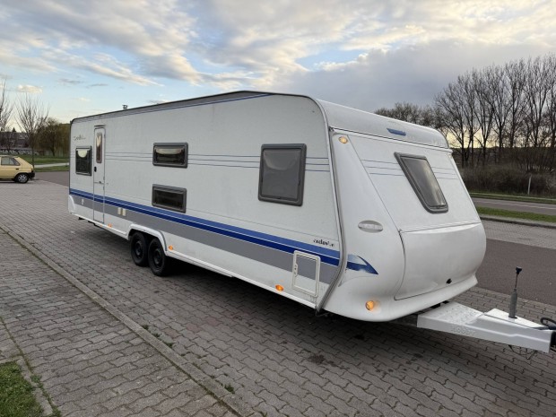 Hobby 720 tpus lakkocsi teleptsre