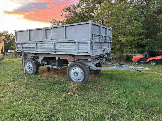 Hodg�p 5t bilen�s csere kis traktora.