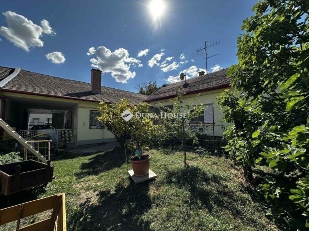 H�dmez�v�s�rhelyi 173 nm-es h�z elad�