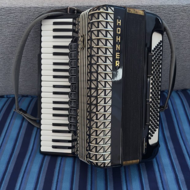 Hohner Atlantic IV de Luxe harmonika tangharmonika