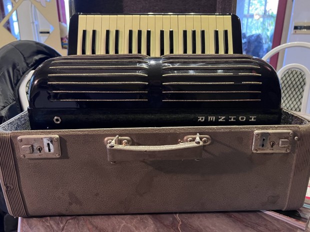 Hohner Basso 34/2 Bass Akkordeon overhauled used