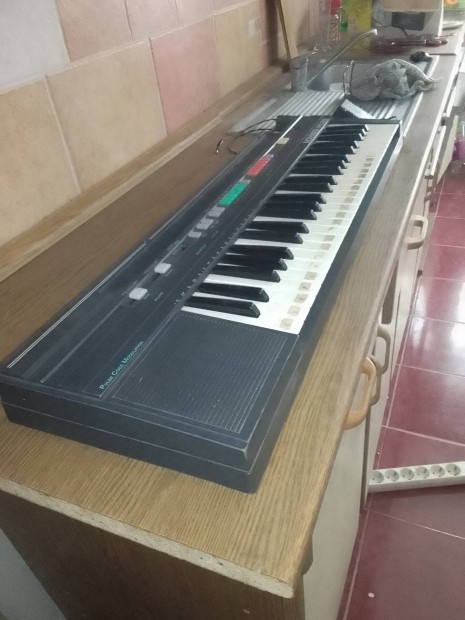 Hohner PK80 retro szintetizátor hibátlan működéssel szép hanggal