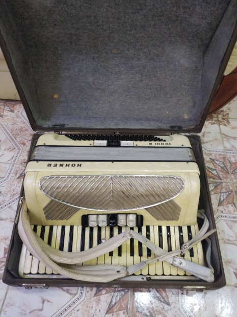 Hohner Verdi III 120 basszusos tangoharmonika harmonika 