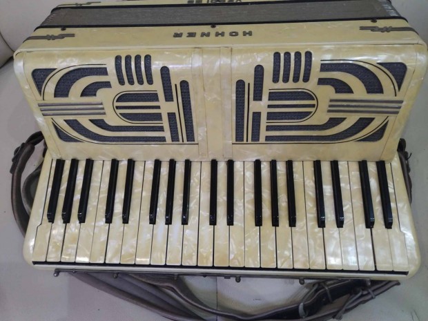 Hohner Verdi III B 120 basszusos tangoharmonika 