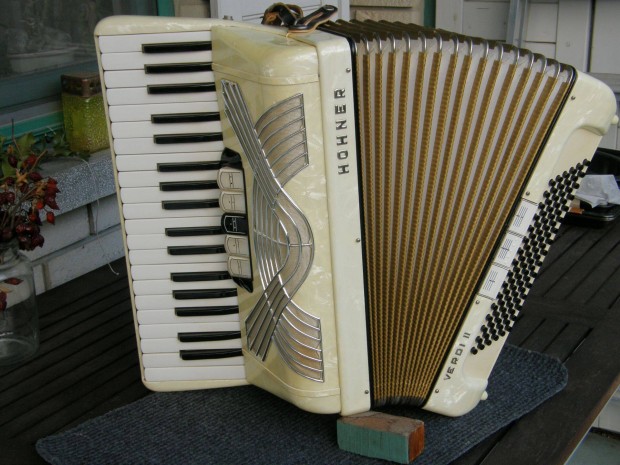 Hohner Verdi II profi 96 bassz. harmonika tangharmonika