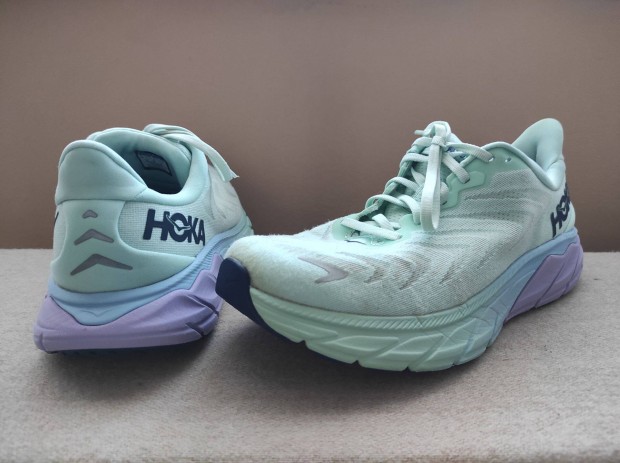 Hoka Arahi 6W wide 41 s 1/3-os