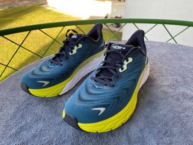 Hoka Arahi 6 frfi futcip 44