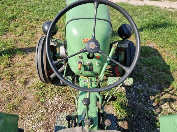 Holder Traktor