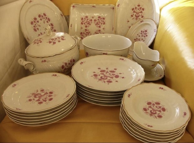 Hollhzi Scarbantia porcelnkszlet