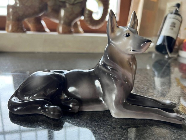Hollóházi kézzel festett porcelán farkaskutya eladó