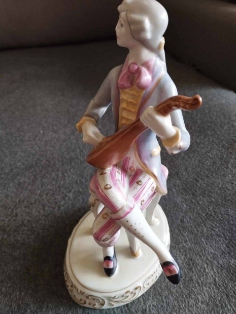 Hollhzi porceln, barokk figura