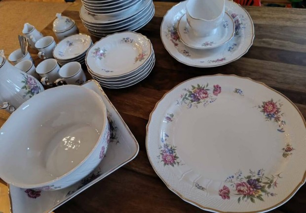 Hollóházi porcelán étkészlet