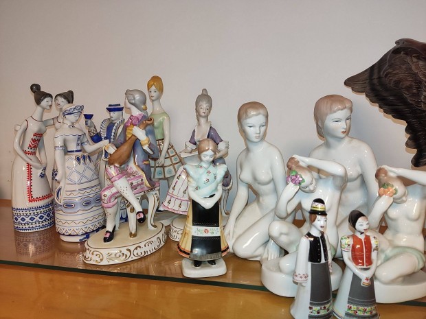 Hollhzi porceln figurk