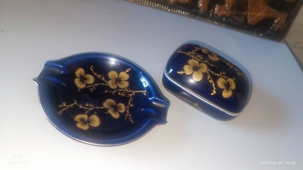 Hollóházi porcelán kobaltkék szett. Ékszerdoboz +hamutartó. Posta