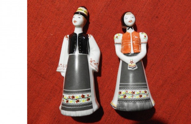 Hollóházi porcelán pár népviseletben